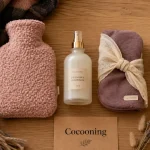 Cadeau bien être femme cocooning : bouillotte rose, tisane
